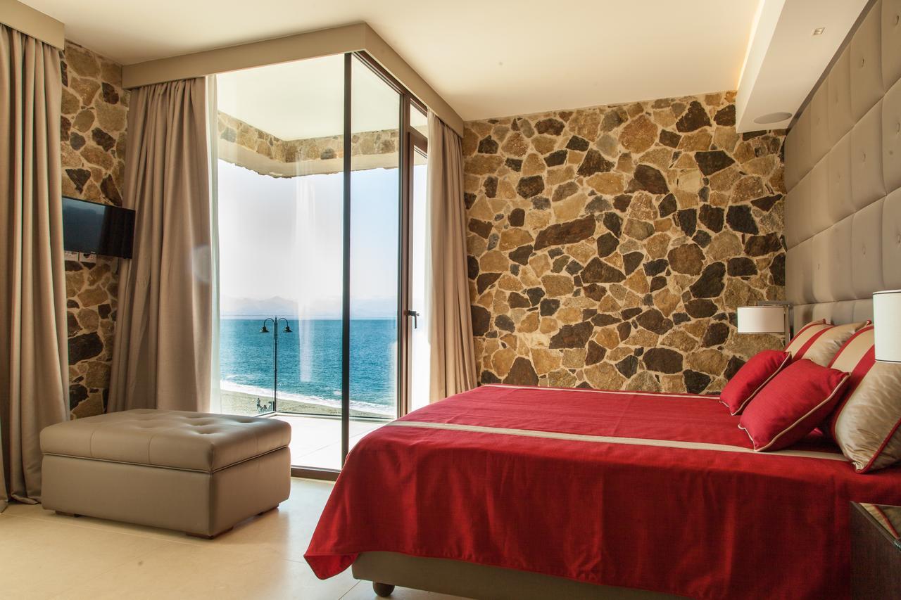 Ngonia Bay Boutique Hotel Milazzo Exterior photo